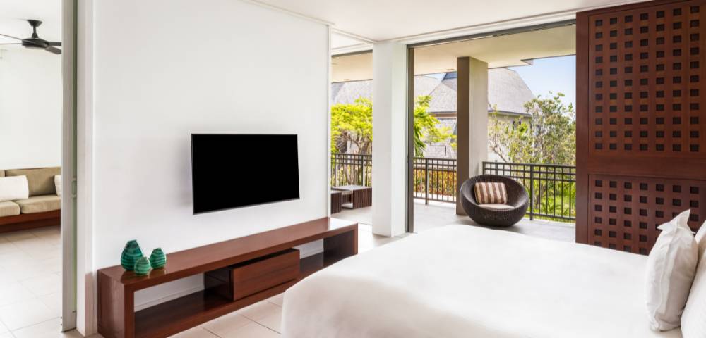 One Bedroom Suite Club Lounge Access Image