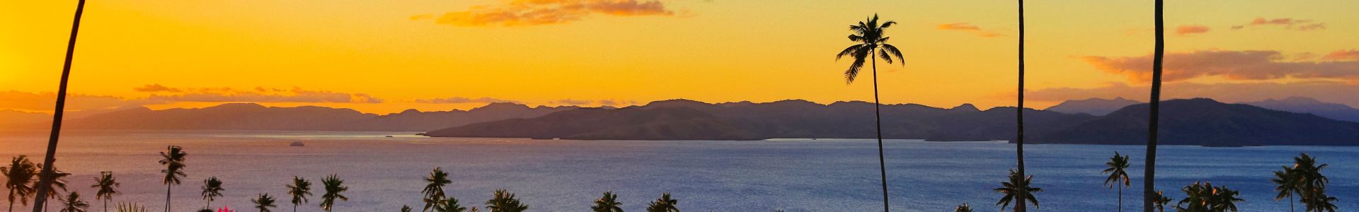 my-fij-534940946-sunset-over-the-water-at-Taveuni-Vanua-Levu