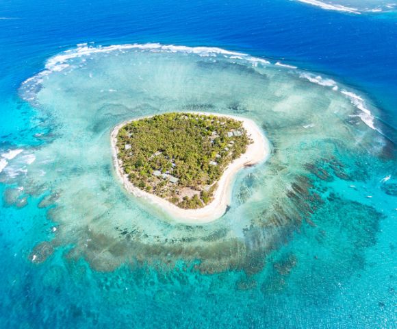 my-fiji-585193267-ariel-view-of-tavarua-in-mamanuca-islands