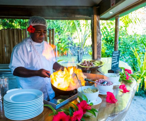 MY-HOLIDAY-Local-Cooking-at-the-Barefoot-Kuata-Island-Resort-in-fiji