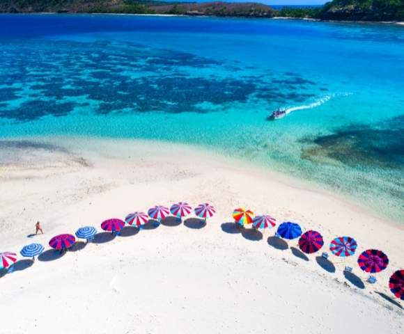 my-fiji-beach-umbrellas-of-blue-lagoon-cruises-ship-stop