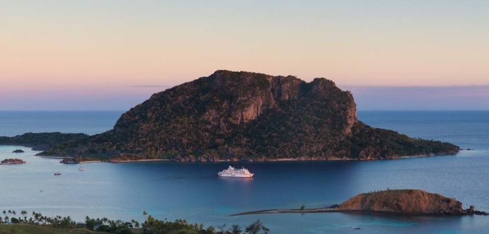 my-fiji-captain-cook-sunset-cruises-aerial-view-of-ship