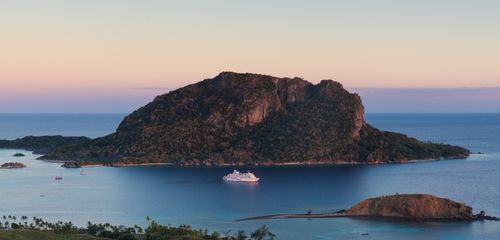 my-fiji-ariel-view-of-captain-cook-cruises-reef-endeavour-ship