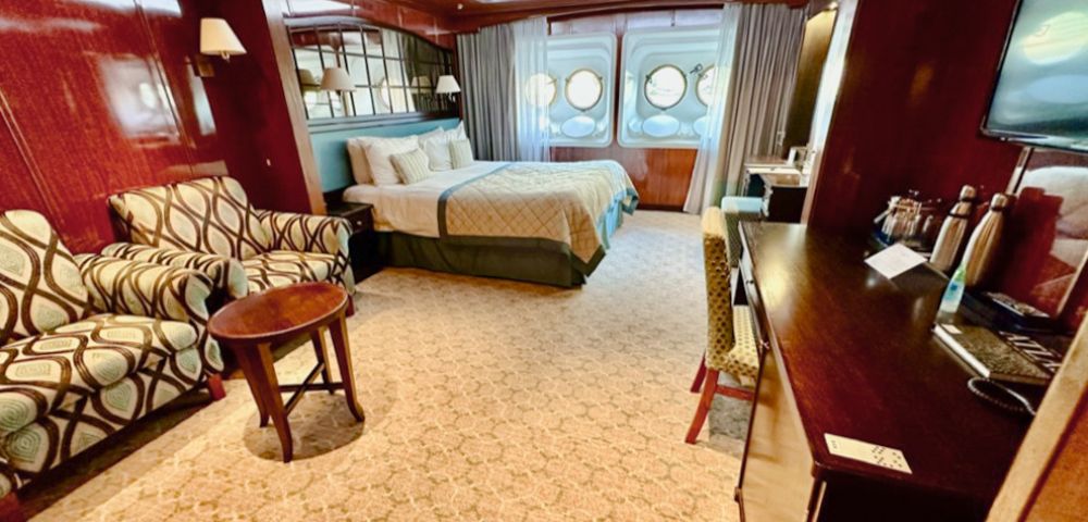 MS Caledonian Sky - Standard Suite (Forward) Image