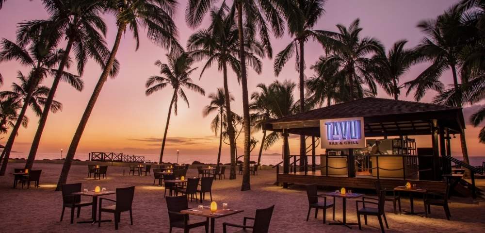 my-fiji-restaurant-at-sunset-at-doubletree-resort-by-hilton-hotel-fiji-sonaisali-island