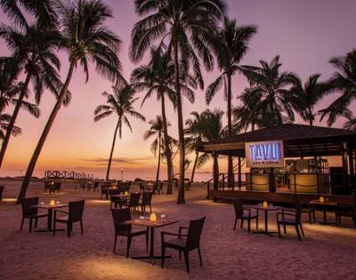 my-fiji-restaurant-at-sunset-at-doubletree-resort-by-hilton-hotel-fiji-sonaisali-island