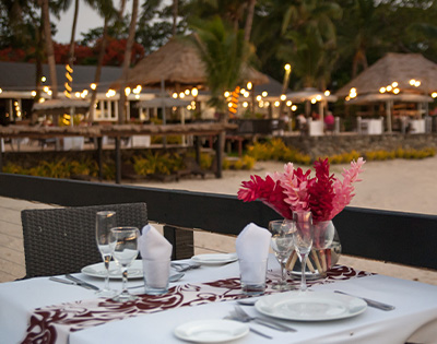 my-fiji-beach-dining-set-up-at-First-Landing-Beach-Resort-Villas