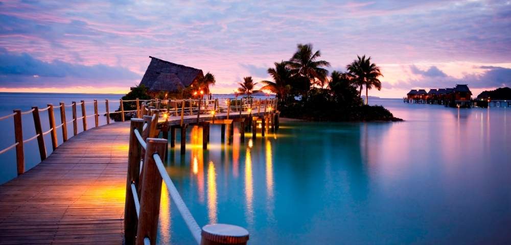 my-fiji-boardwalk-at-night-at-likuliku-lagoon-resort