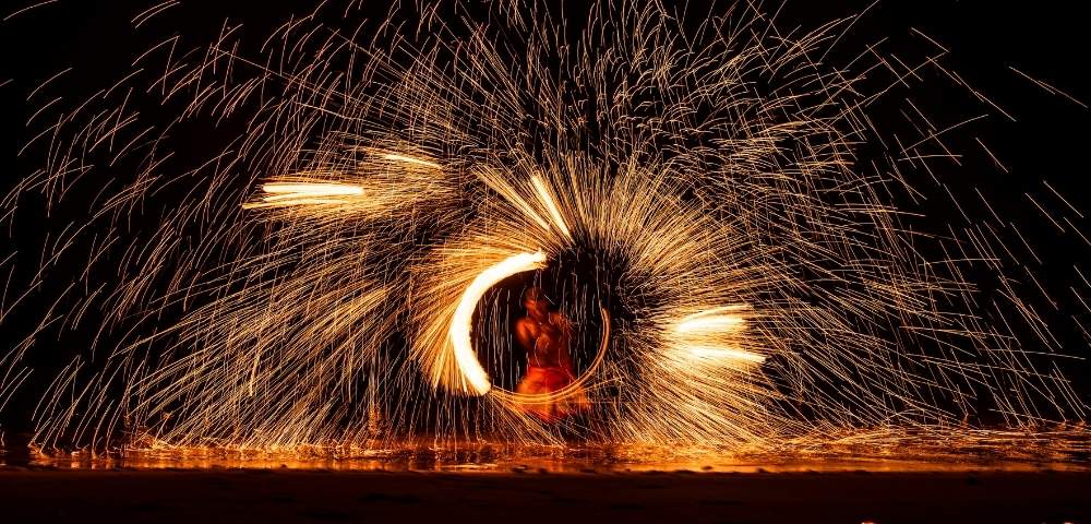 my-fiji-traditional-fire-show-at-likuri-island-resort-fiji