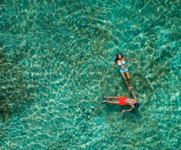 my-fiji-two-people-snorkelling-at-Lomani-Island-Resort