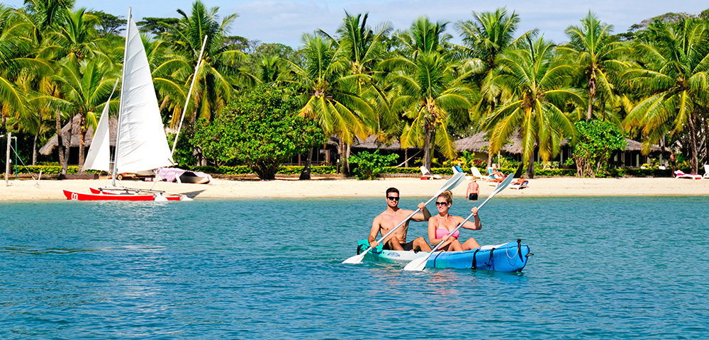 my-fiji-couple-kayaking-at-musket-cove-island-resort-and-marina