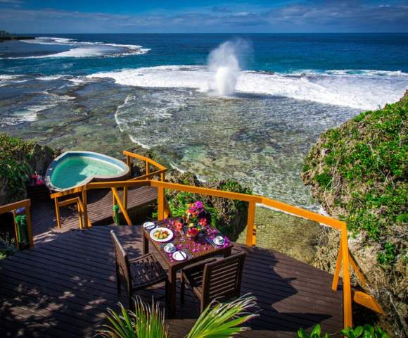 my-fiji-exclusive-deck-at-namale-resort-spa