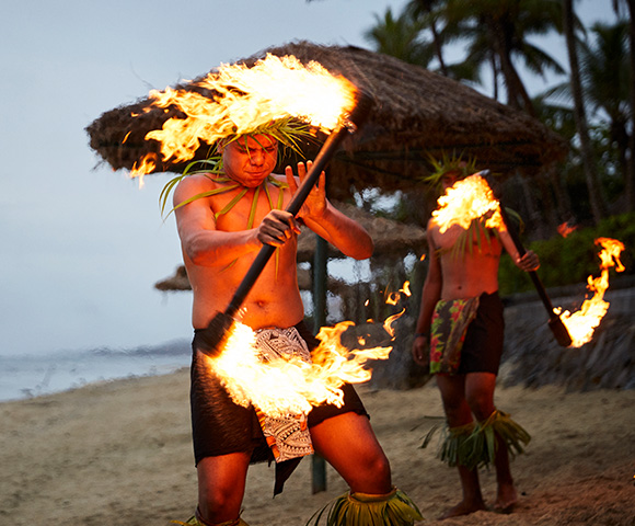 my-fiji-fire-demonstration-at-outrigger-fiji-beach-resort