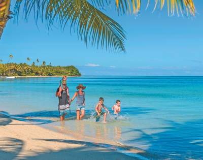 my-fiji-family-at-the-beach-at-plantation-island-resort