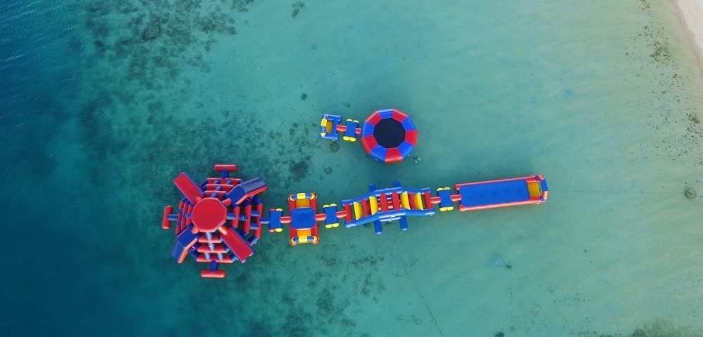 my-fiji-ariel-view-of-inflatable-waterpark-at-plantation-island-resort