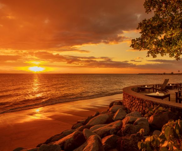 my-fiji-sunset-over-the-water-at-radisson-blu-resort-fiji-denarau-island