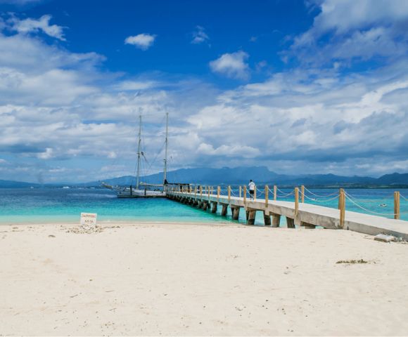 MYFIJI-Robinson-Crusoe-Island-Tours-Tivua-Island-Pier-Arrival-Jetty