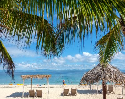 my-fiji-south-sea-island-beach-with-sun-lounges