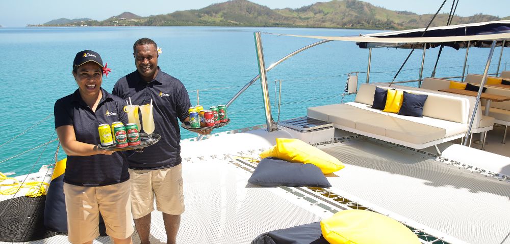 my-fiji-staff-serving-drinks-on-south-sea-sailing-boat