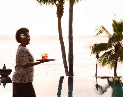 my-fiji-woman-serving-drinks-poolside-at-tokoriki-island-resort-fiji