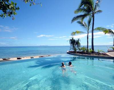 my-fiji-two-people-swimming-in-the-pool-at-treasure-island-resort