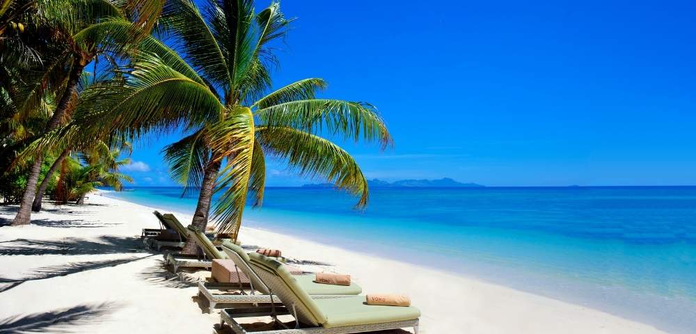 my-fiji-beach-chairs-at-vomo-island-fiji