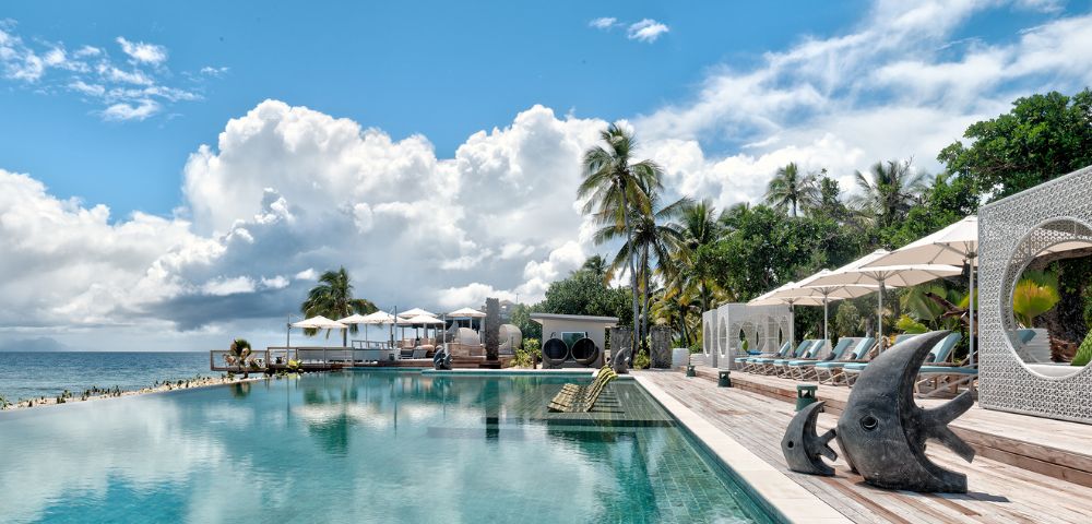 my-fiji-the-pool-at-vomo-island-resort