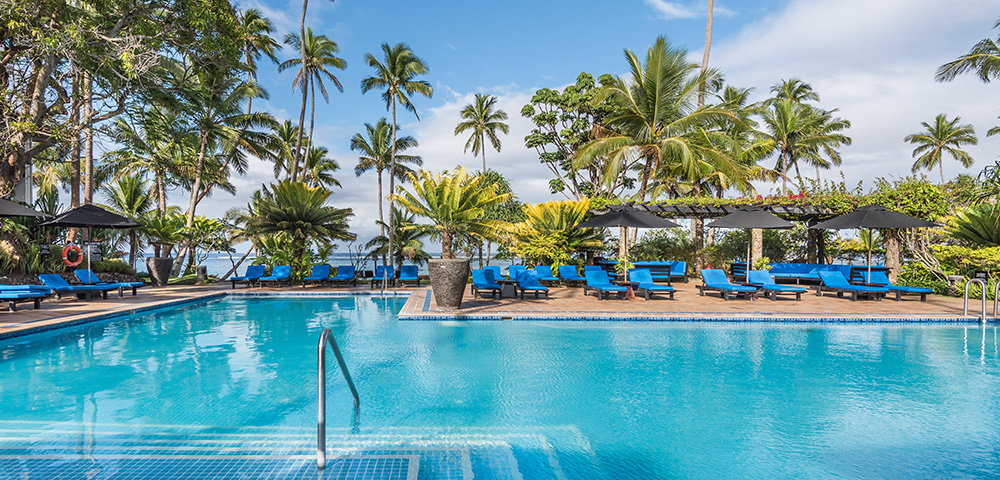 my-fiji-view-of-the-pool-at-warwick-fiji