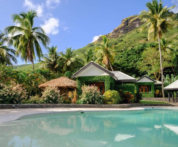 my-fiji-pool-with-mountain-in-background-at-waya-island-resort