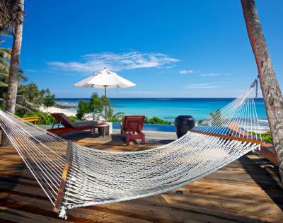 MY-HOLIDAY-YASAWA-ISLAND-RESORT-hammock-on-beachfront