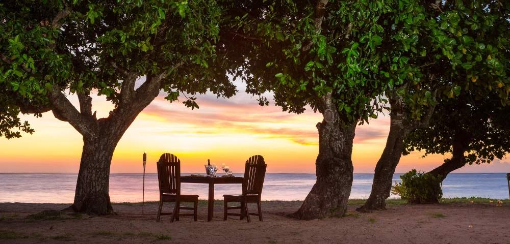 my-fiji-sunset-drinks-by-the-beach-at-yatule-resort-spa