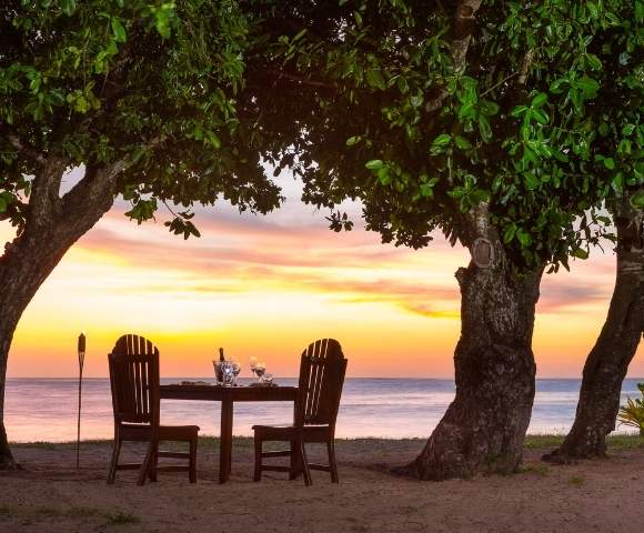 my-fiji-sunset-drinks-by-the-beach-at-yatule-resort-spa