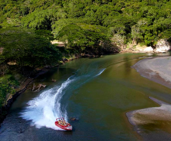 my-fiji-sigatoka-river-safari-jet-boat-power-sliding